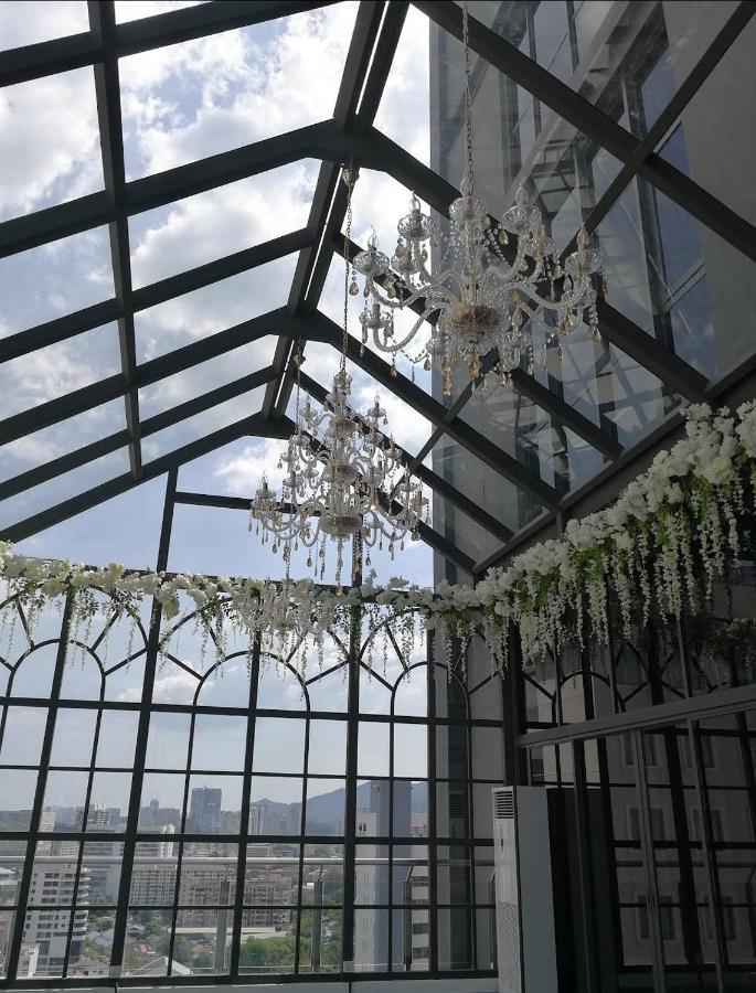 Exclusive Business Suite @ M Summit 191 George Town Eksteriør bilde
