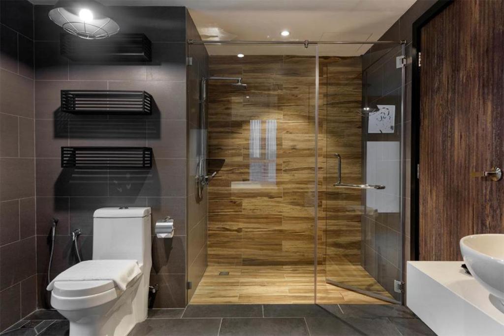 Exclusive Business Suite @ M Summit 191 George Town Eksteriør bilde