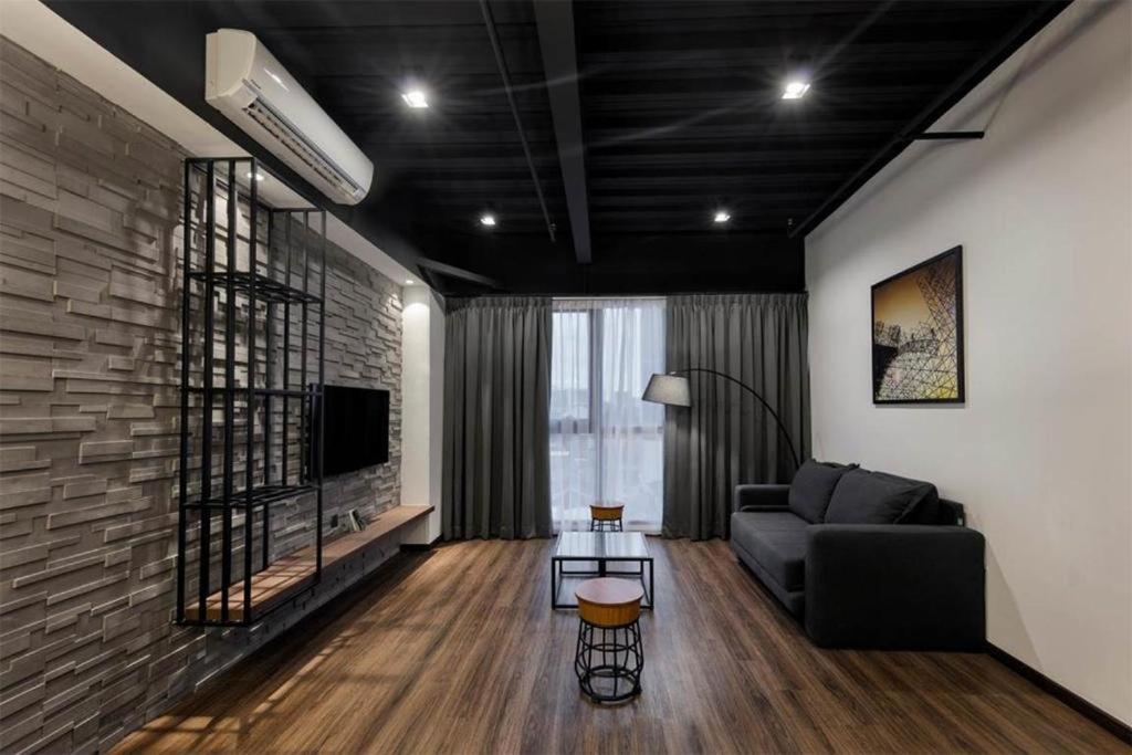 Exclusive Business Suite @ M Summit 191 George Town Eksteriør bilde