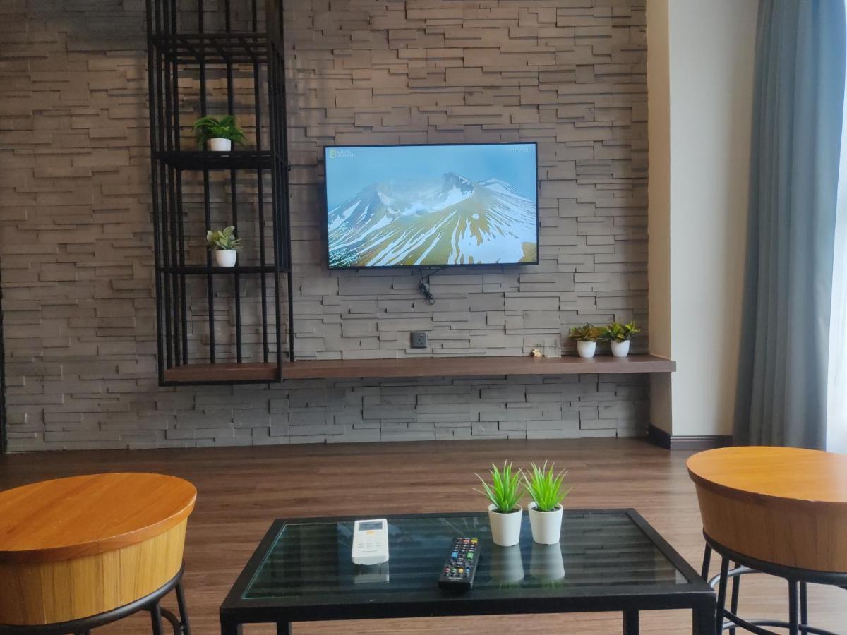 Exclusive Business Suite @ M Summit 191 George Town Eksteriør bilde