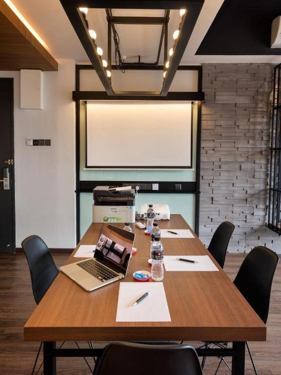 Exclusive Business Suite @ M Summit 191 George Town Eksteriør bilde
