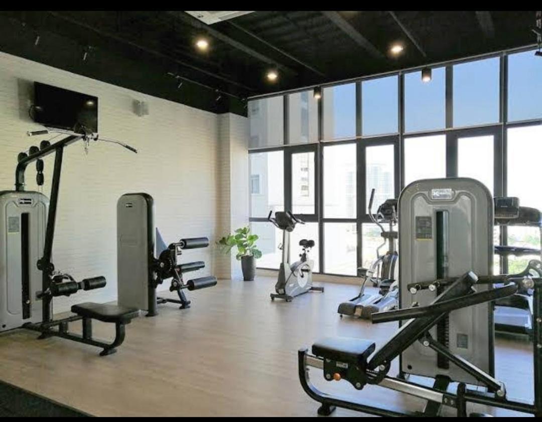 Exclusive Business Suite @ M Summit 191 George Town Eksteriør bilde