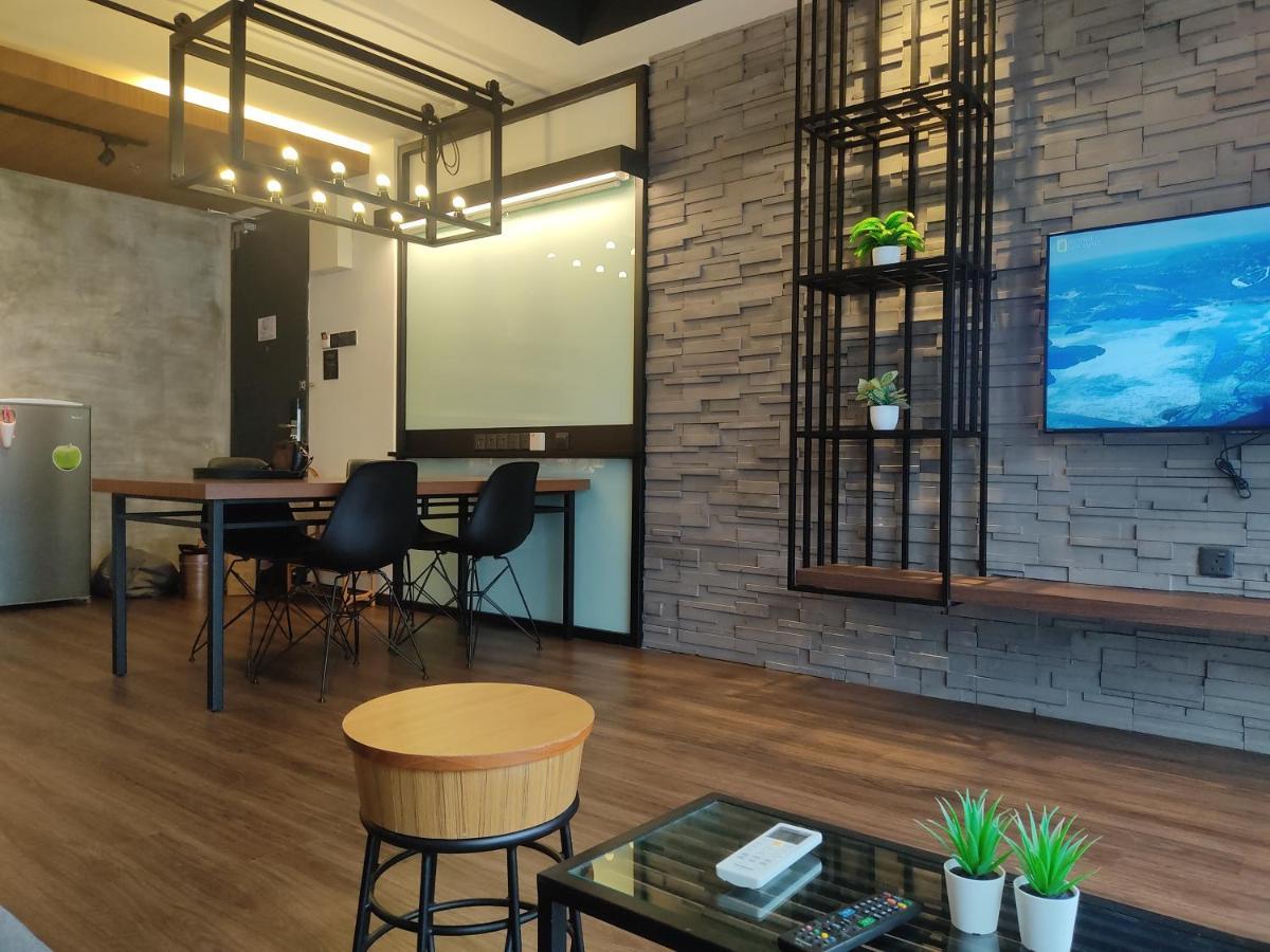 Exclusive Business Suite @ M Summit 191 George Town Eksteriør bilde